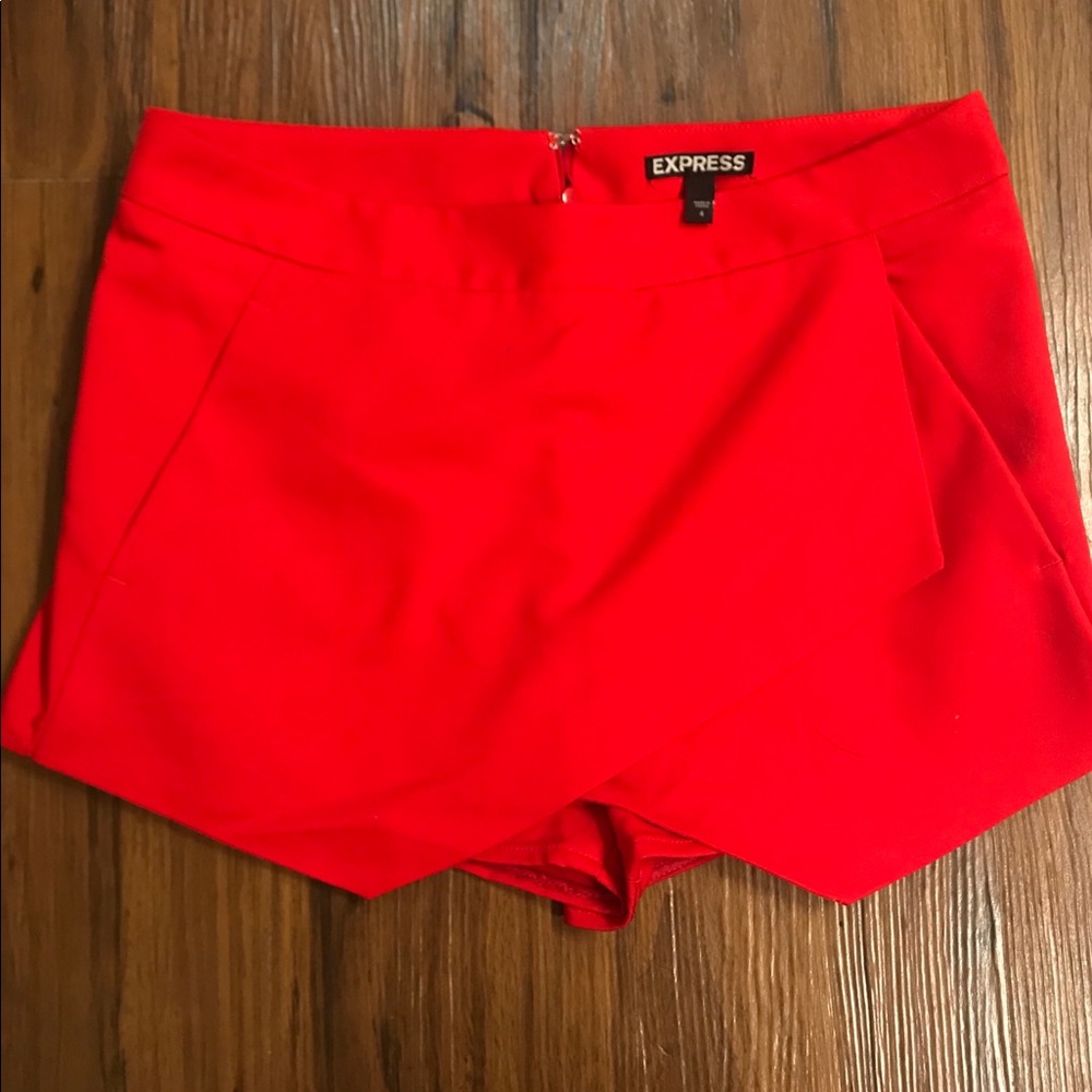 Express Skort